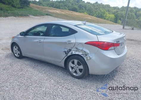 2013 Hyundai Elantra Gls z USA, uszkodzony, nr VIN KMHDH4AE3DU842305